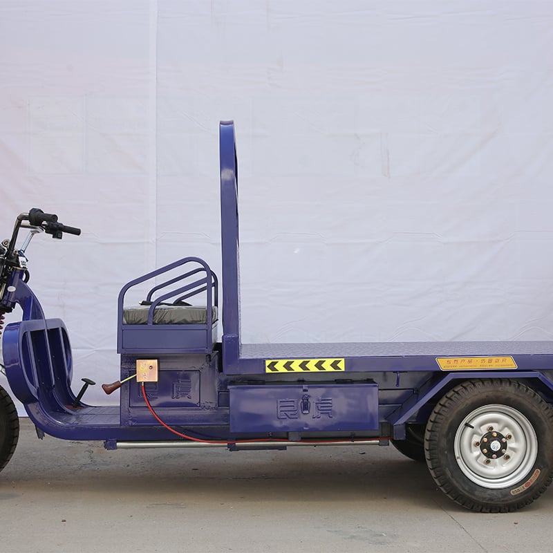 1.8x1.2m lift and lower chassis tricycle